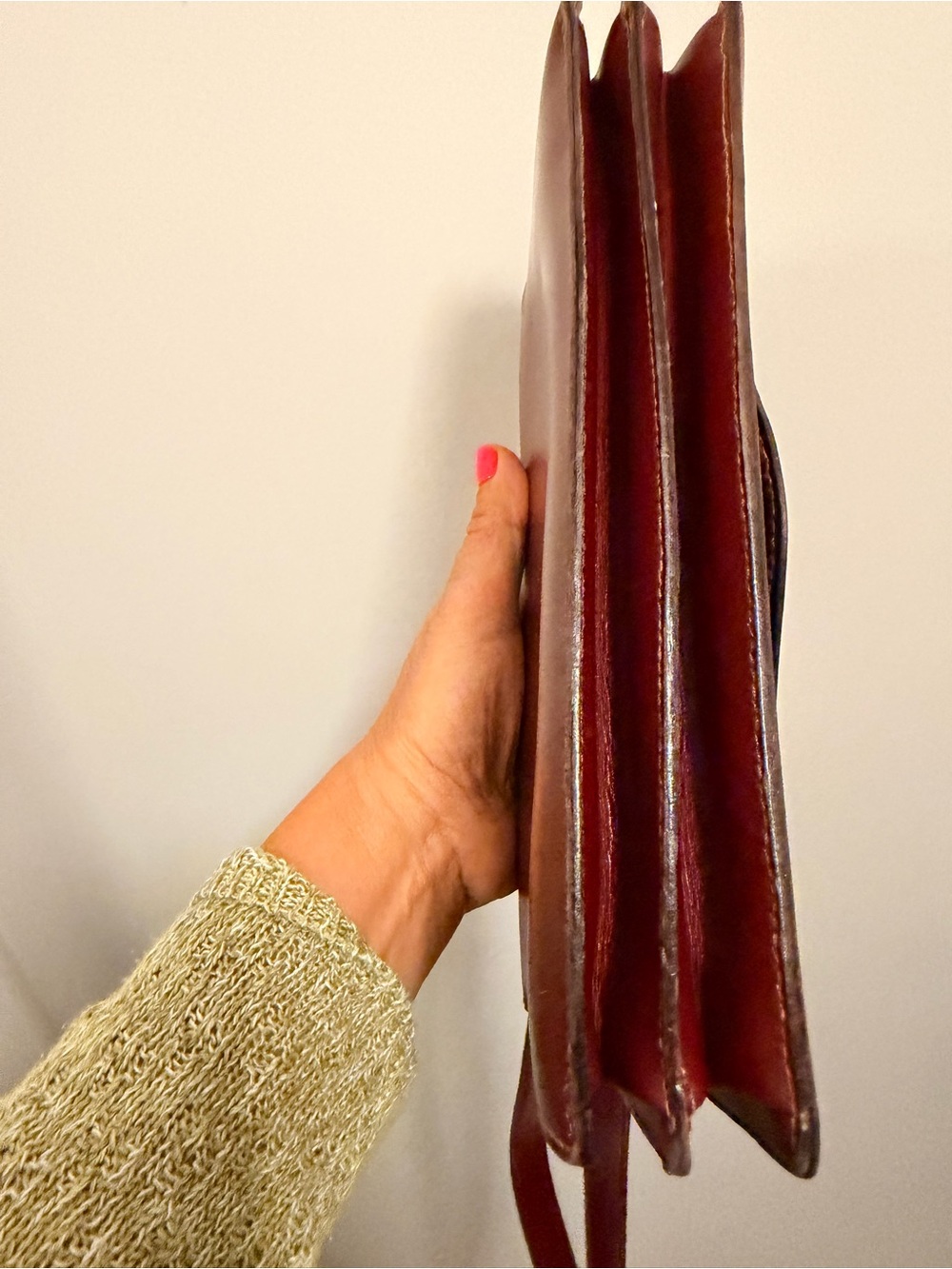 Hermes Burgundy Leather Shoulder Bag with Gold Hardware - Picture 5 of 7